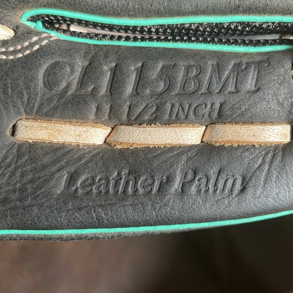 Rawlings Softball Glove - Picture 3 of 3